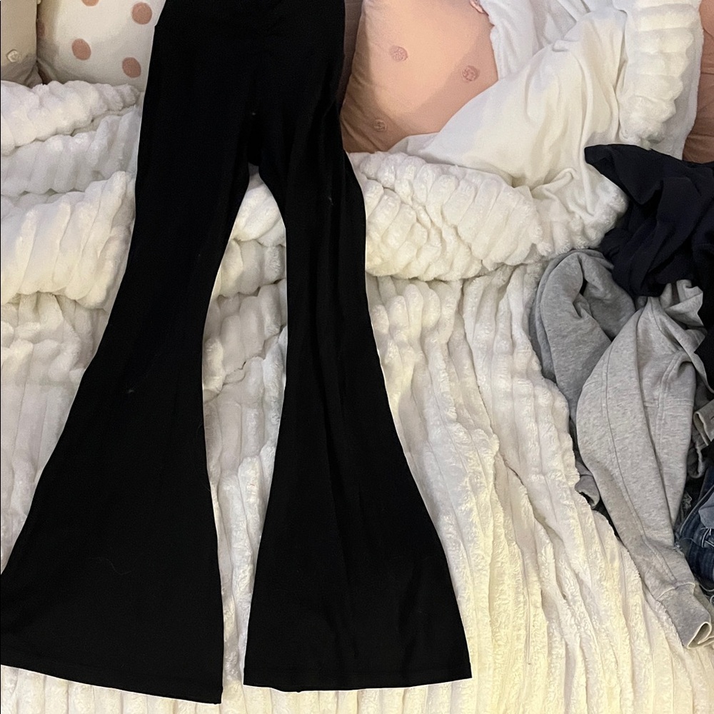 Aerie Black High-Rise Flare Leggings